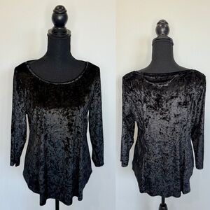 Westport 1962 Black Velvet Long Sleeve Scoop Neck Top (Medium)